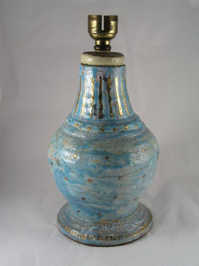 Image of lamp base 